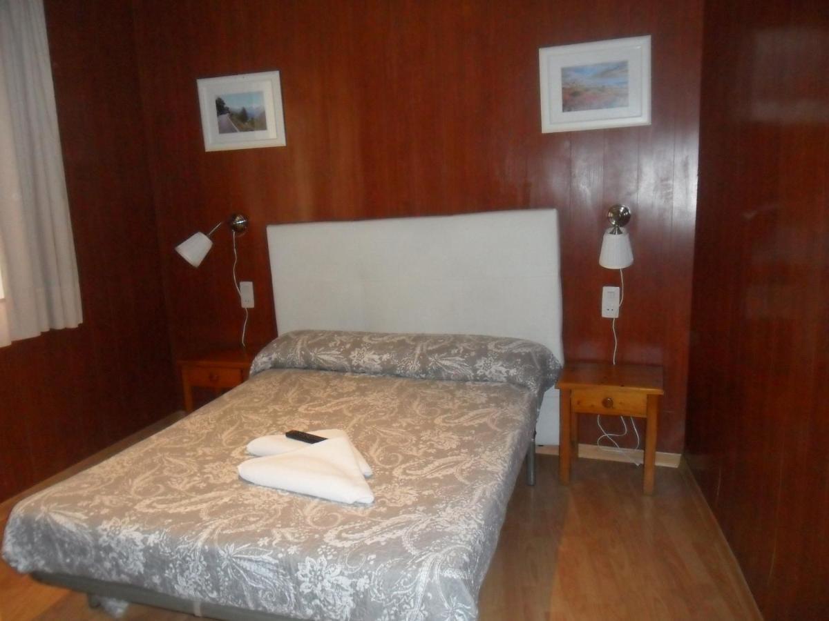 Hostal Porta De Nuria Рибес де Фресер Екстериор снимка